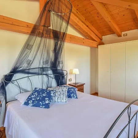 Porta Di Valle 1 Apartment *